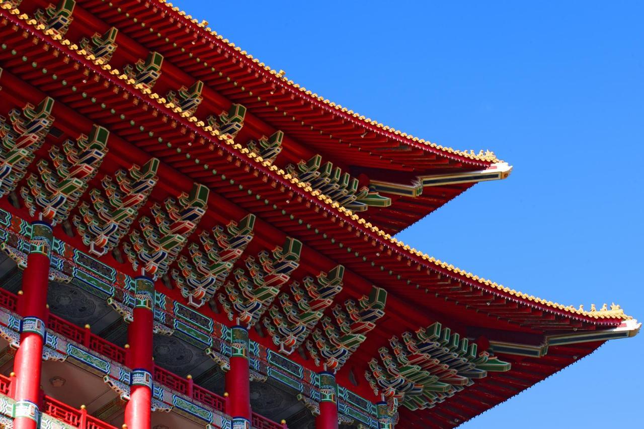 The Grand Hotel Ταϊπέι Εξωτερικό φωτογραφία The roof of the Taipei 101