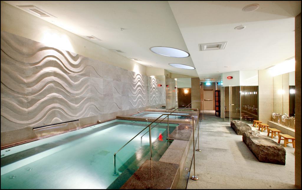 The Grand Hotel Ταϊπέι Εξωτερικό φωτογραφία The spa at The Westin