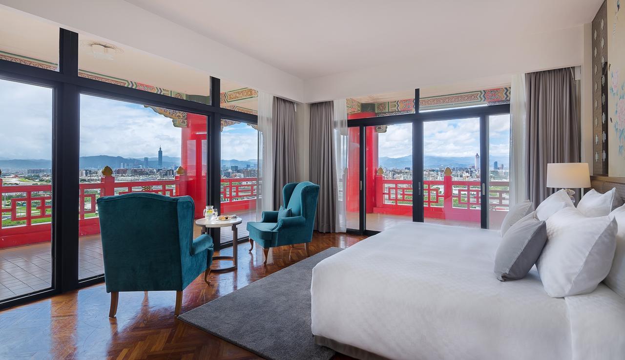 The Grand Hotel Ταϊπέι Εξωτερικό φωτογραφία A suite at the hotel