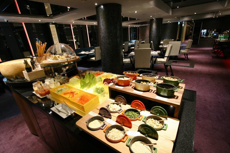 The Grand Hotel Ταϊπέι Εξωτερικό φωτογραφία A salad bar